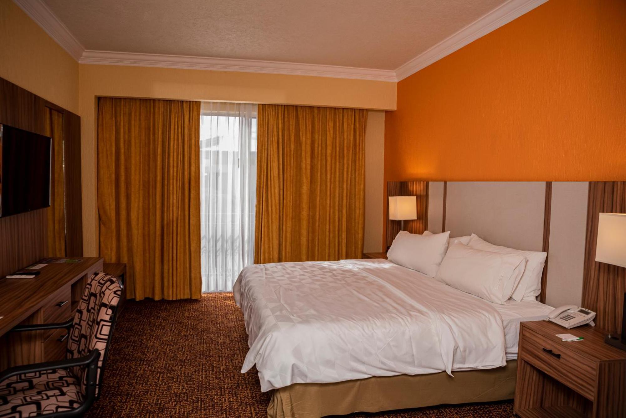 Holiday Inn La Piedad By Ihg Exteriér fotografie